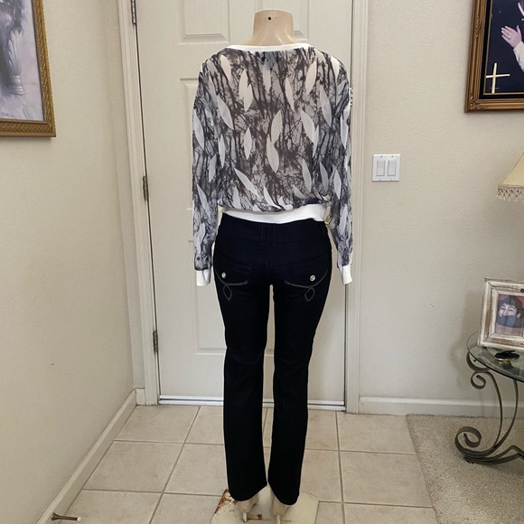 “JORDACHE” 🖤 SUPER CUTE 🌹Premium, black jeans - Picture 4 of 16